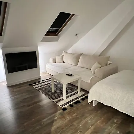 Bronowice 2 *